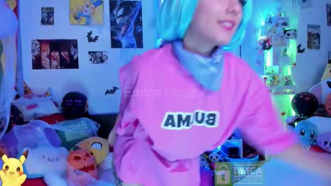 Snapshot of emmarosse11 chatting on 10.30.25 Emma online show from 10.30.25