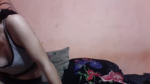 Snapshot of emmaryve chatting on 02.06.26 Emma online show from 02.06.26