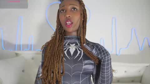 Sara online show from 11.30.25