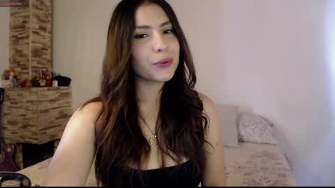 Snapshot of emmasogood chatting on 10.29.25 Emmasogood online show from 10.29.25