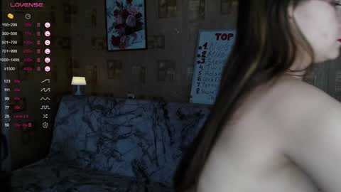 Snapshot of emmatiny chatting on 12.06.24 Mia online show from 12.06.24