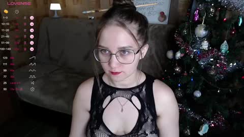 Snapshot of emmatiny chatting on 12.30.24 Mia online show from 12.30.24