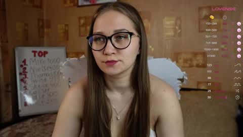 Snapshot of emmatiny chatting on 02.27.25 Mia online show from 02.27.25