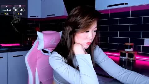 Snapshot of emmavictori chatting on 01.17.25 Shaiya online show from 01.17.25