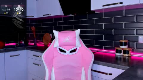 Snapshot of emmavictori chatting on 01.20.25 Shaiya online show from 01.20.25