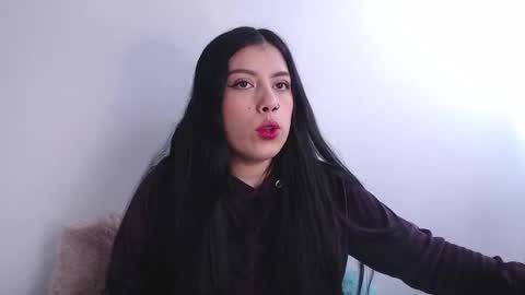 Snapshot of emmi_0 chatting on 10.31.25 Emily Independent model online show from 10.31.25