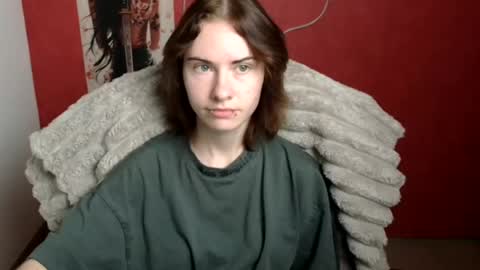 Emmi online show from 07.12.26