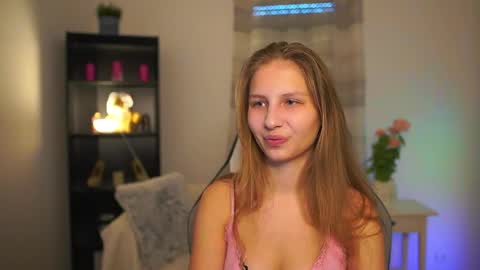 Snapshot of emmie_murray chatting on 03.07.26 Emmie online show from 03.07.26