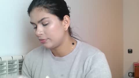 Snapshot of emmie_xxx chatting on 09.30.25 emmie online show from 09.30.25