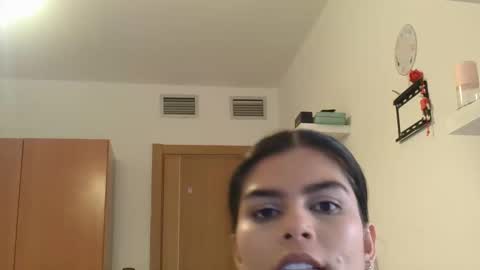 Snapshot of emmie_xxx chatting on 11.03.25 emmie online show from 11.03.25