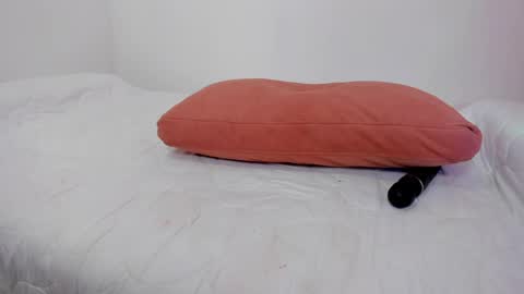 Emmi online show from 04.11.26