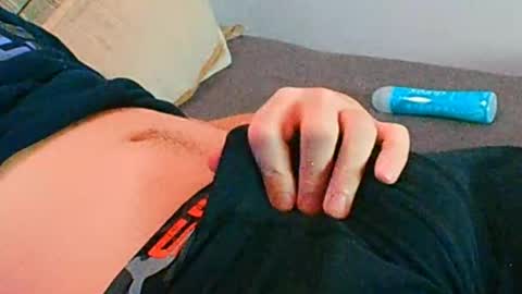 Snapshot of emmihotxxx chatting on 01.27.25 emmihotxxx online show from 01.27.25