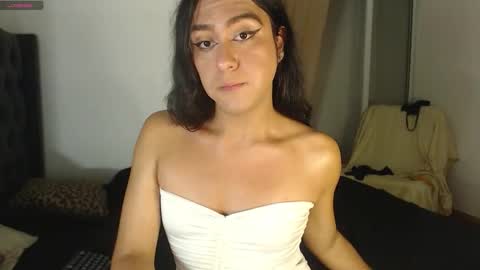 Emely online show from 11.05.25