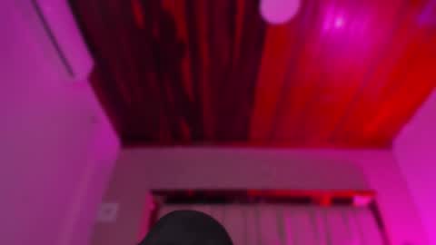 Snapshot of emmily_savage chatting on 11.01.25 online show from 11.01.25