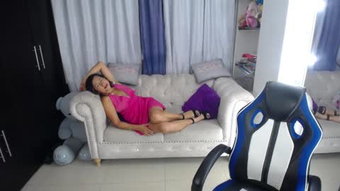 Emmily online show from 12.20.24