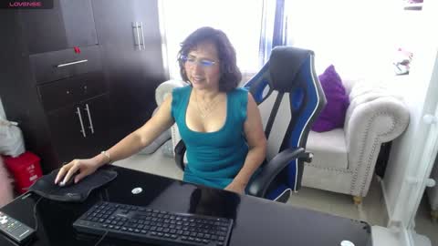 Emmily online show from 01.14.25