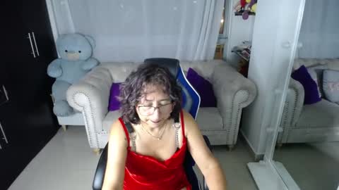 Emmily online show from 02.06.25