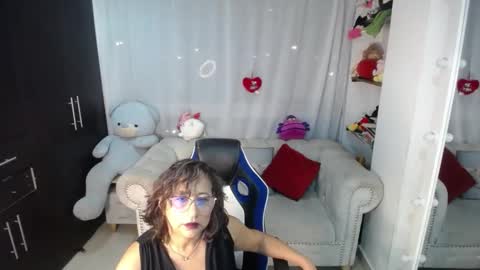 Emmily online show from 03.07.25