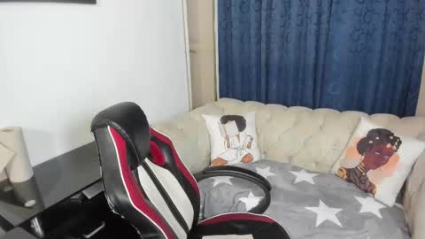 Emmily online show from 10.12.25