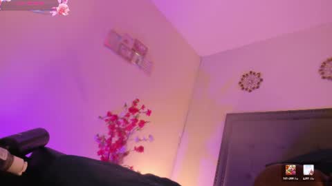 Snapshot of emmilyclark chatting on 07.22.26 Emiily online show from 07.22.26