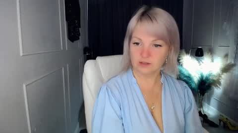 emmmam online show from 04.17.26