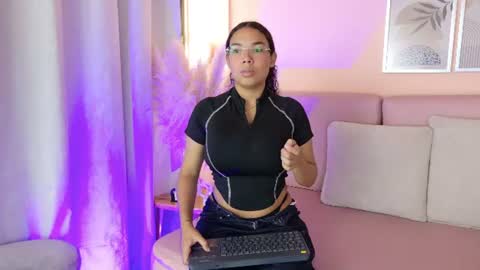 Snapshot of emmy_and_luna chatting on 07.19.26 Emmy and Luna online show from 07.19.26