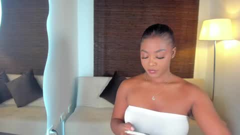emmy_jacksson online show from 02.19.25