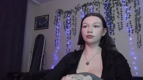 Emily Johny online show from 12.02.24