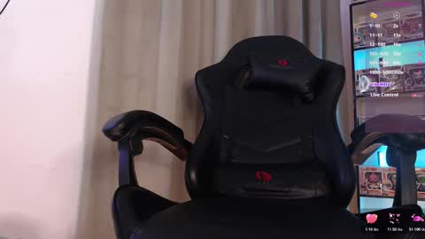 Emmy Ruiz - independent model online show from 03.05.26