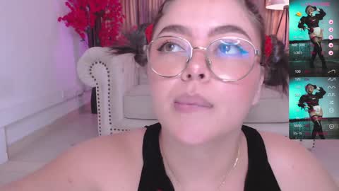 Snapshot of emmy_walker1 chatting on 01.23.25 Emmy Walker online show from 01.23.25