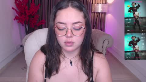 Snapshot of emmy_walker1 chatting on 01.25.25 Emmy Walker online show from 01.25.25