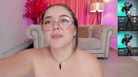 Snapshot of emmy_walker1 chatting on 02.04.25 Emmy Walker online show from 02.04.25