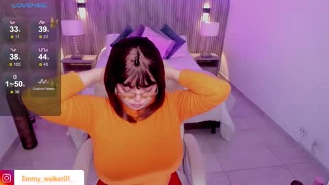 Snapshot of emmy_walker1 chatting on 10.10.25 Emmy Walker online show from 10.10.25