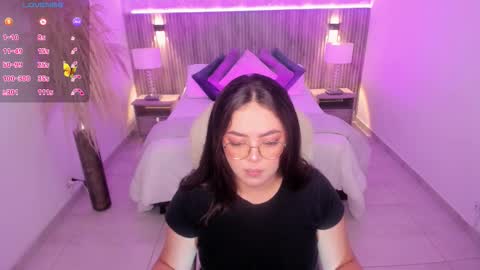 Snapshot of emmy_walker1 chatting on 10.20.25 Emmy Walker online show from 10.20.25