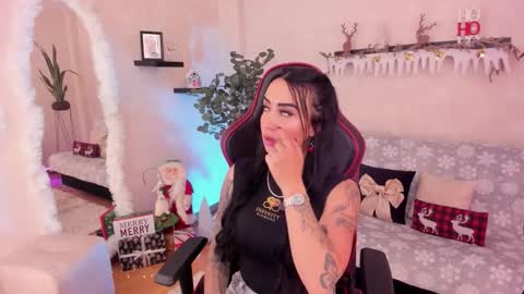 Emmy Evans  online show from 11.19.25