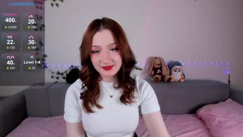 Snapshot of emmyflower chatting on 02.25.25 emmyflower online show from 02.25.25