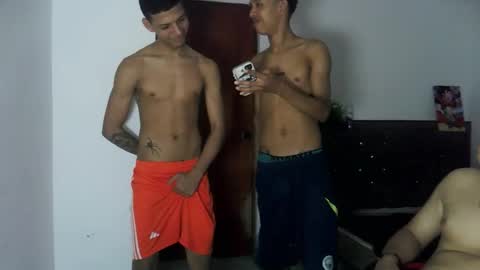 Snapshot of emr_master chatting on 10.01.25 Emr online show from 10.01.25