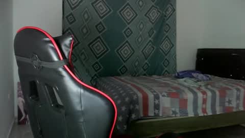 Snapshot of emr_master chatting on 11.08.25 Emr online show from 11.08.25