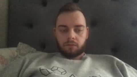 Snapshot of emrelallaren chatting on 11.14.25 emrelallaren online show from 11.14.25