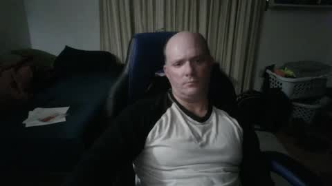 Snapshot of emsguy1 chatting on 10.06.25 Matt online show from 10.06.25