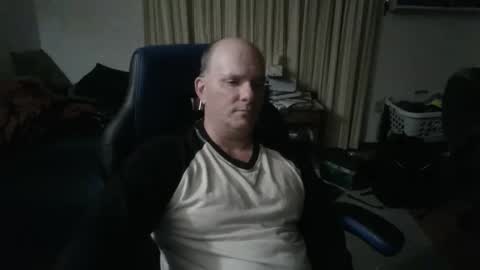 Snapshot of emsguy1 chatting on 10.13.25 Matt online show from 10.13.25