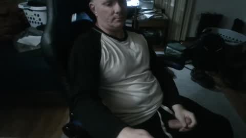 Snapshot of emsguy1 chatting on 10.15.25 Matt online show from 10.15.25