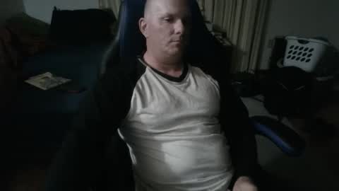 Snapshot of emsguy1 chatting on 10.26.25 Matt online show from 10.26.25