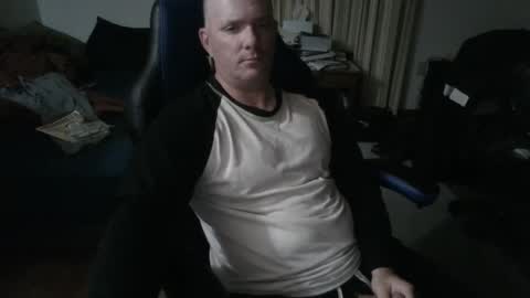 Snapshot of emsguy1 chatting on 10.29.25 Matt online show from 10.29.25