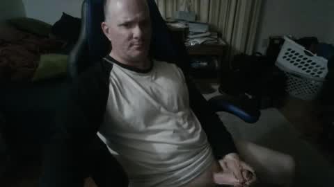 Snapshot of emsguy1 chatting on 11.08.25 Matt online show from 11.08.25