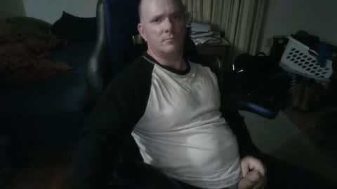 Snapshot of emsguy1 chatting on 11.09.25 Matt online show from 11.09.25