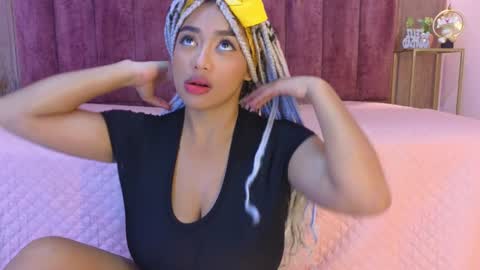 Emy online show from 12.22.24