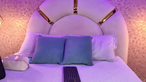 Emy  online show from 04.09.26