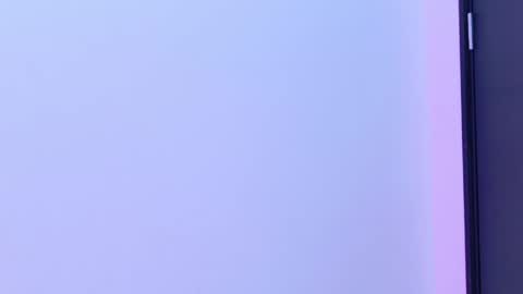 Snapshot of emyblue chatting on 01.28.25 Emy online show from 01.28.25