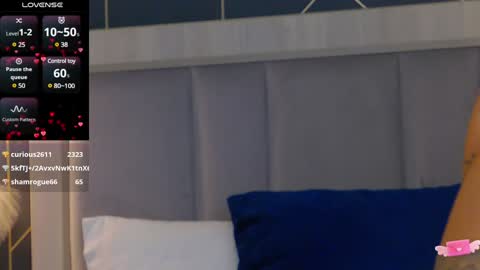 Snapshot of emylaveau chatting on 12.04.24 Emy online show from 12.04.24